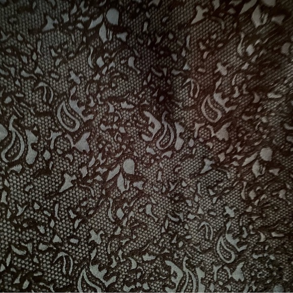 Tahari Skirt. Deep blue and black lace pattern. Side slits. Back zipper. - Picture 3 of 6